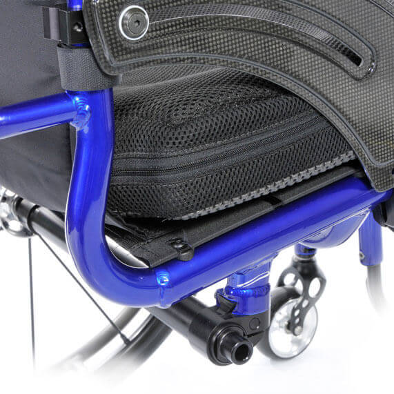 Fixed/fully welded rigid frame wheelchair