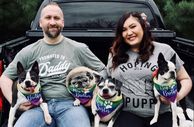 Jessica, Jason, and their dogs