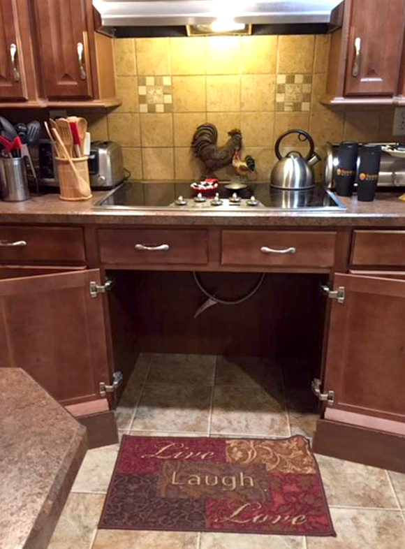 Accessible kitchen stove with cutout